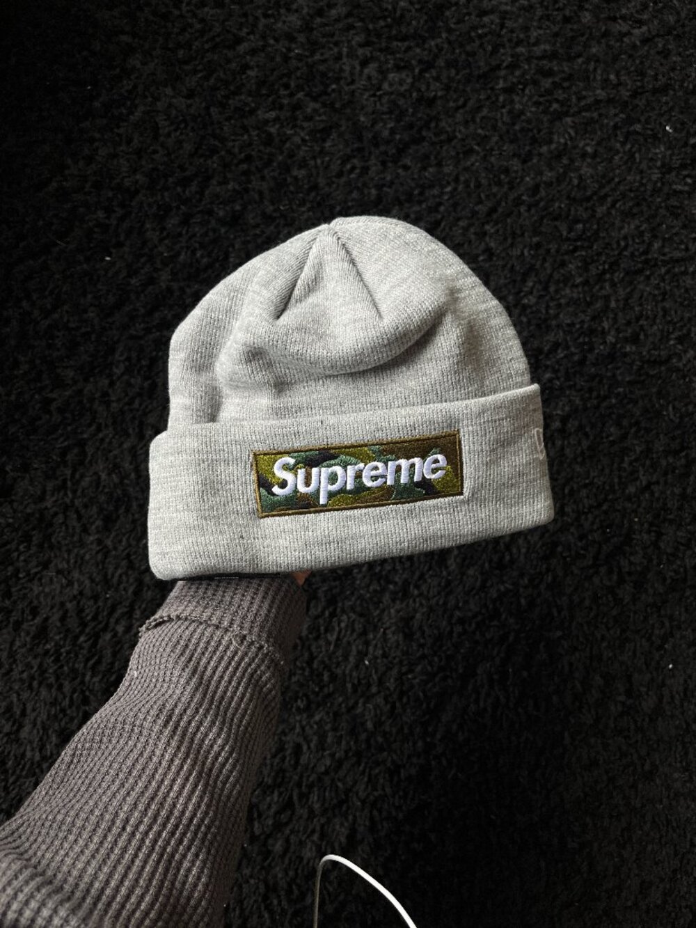 Supreme (FW23) New Era Box Logo Beanie Grey